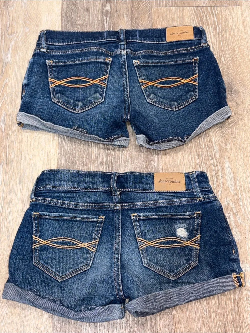 Vintage Y2K Abercrombie & Fitch Dark Blue Rolled Cuff Denim Shorts preppy